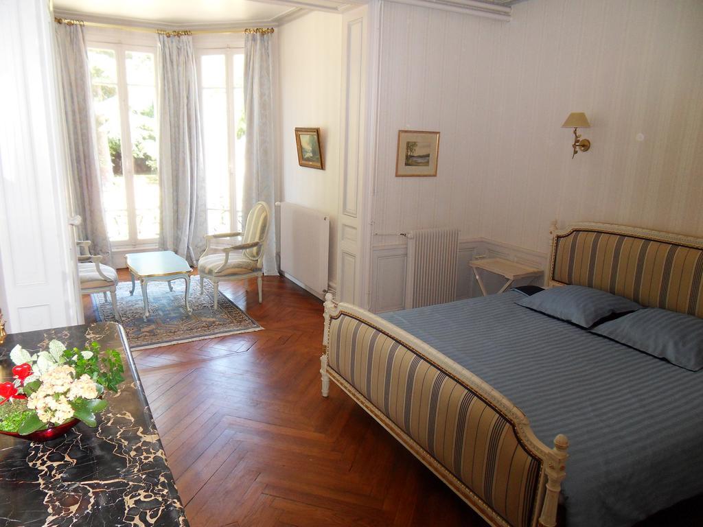 Chateau De La Motte Noailly Zimmer foto
