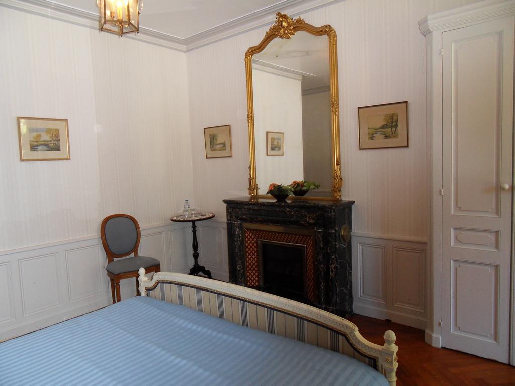 Chateau De La Motte Noailly Zimmer foto